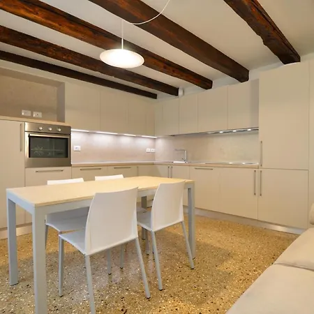 Dimora Frari By Venicevillas, Frari Apartman